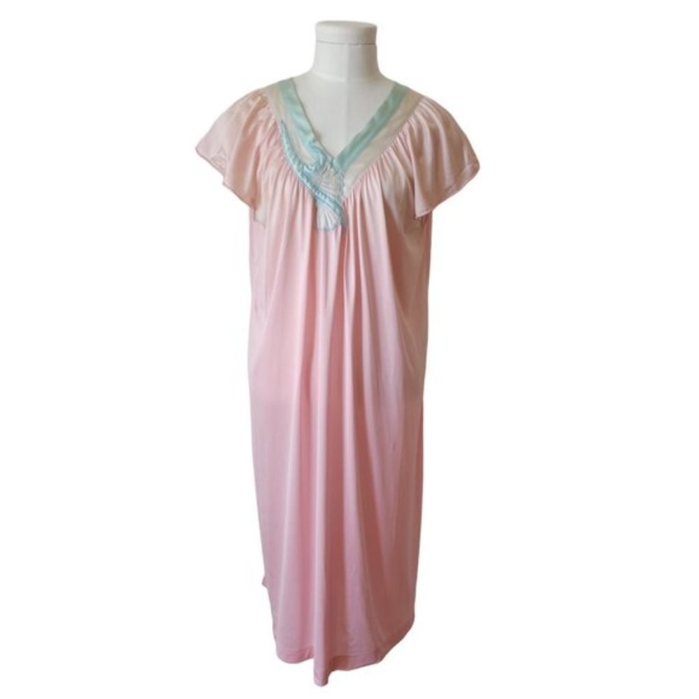 Vintage Vanity fair pink night gown